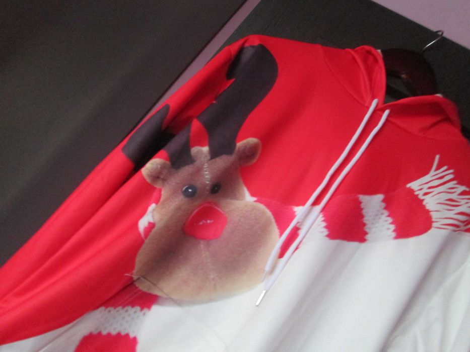 hanorac simpatic cu ren L