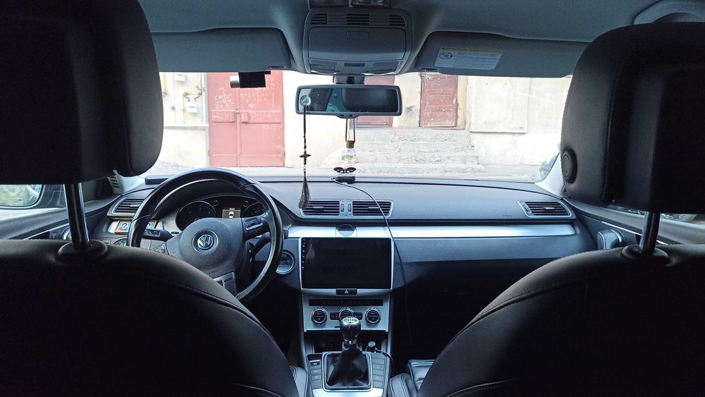 Volkswagen Passat B7 Variant 2012 1.6TDI