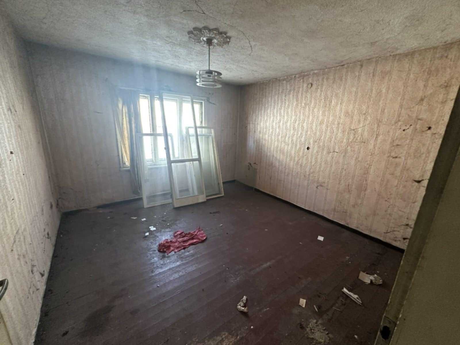ЕТАЖ от КЪЩА в центъра на град Девин