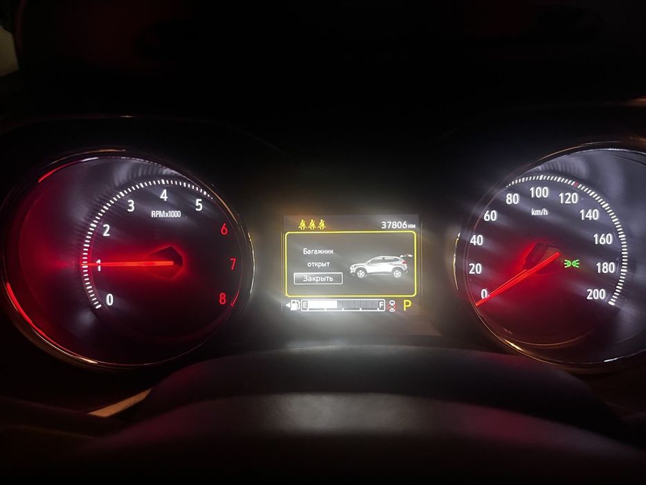 Продам Chevrolet Tracker 2 Premier Redline