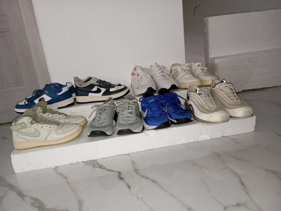 adidasi de vanzare ieftine si bune!!