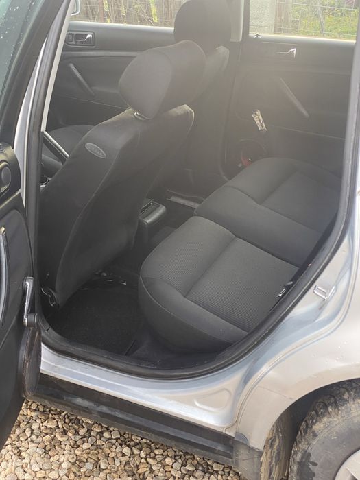 Volkswagen Passat 1.6