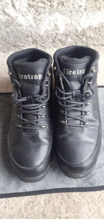 Обувки Firetrap естествена кожа почти като нови