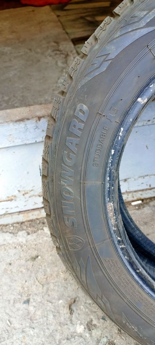 Комплект зимней резины 205/60R16