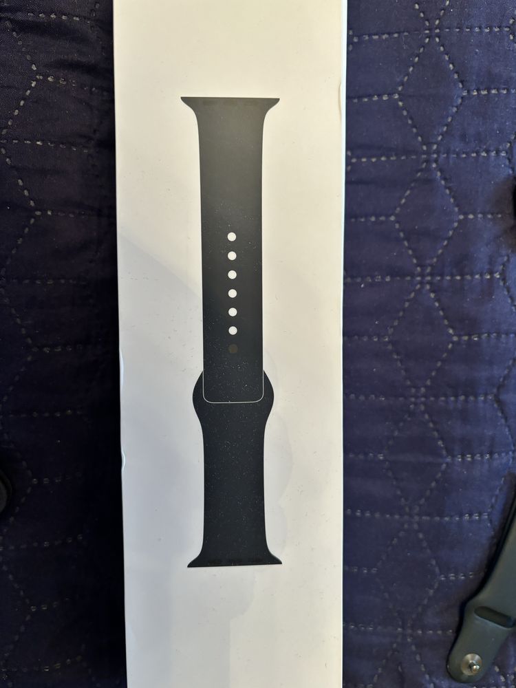 Продам Apple Watch 4 40 mm space grey б/у