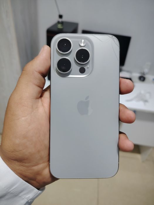 iPhone 15 pro B/u