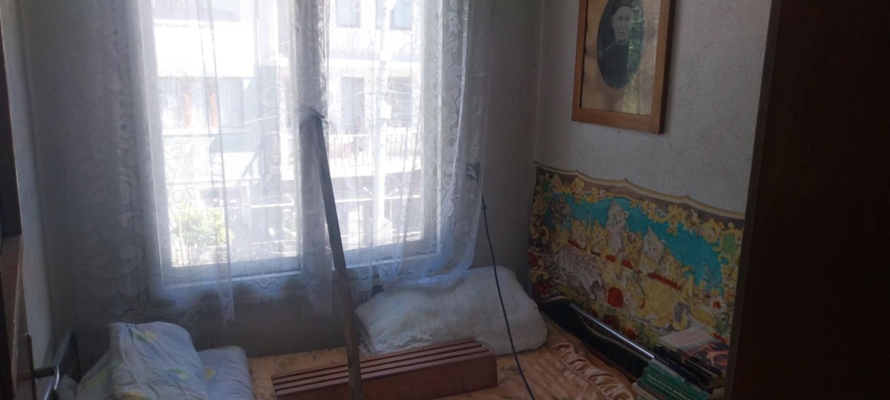 Продаваме етаж от къща в град  Панагюрище