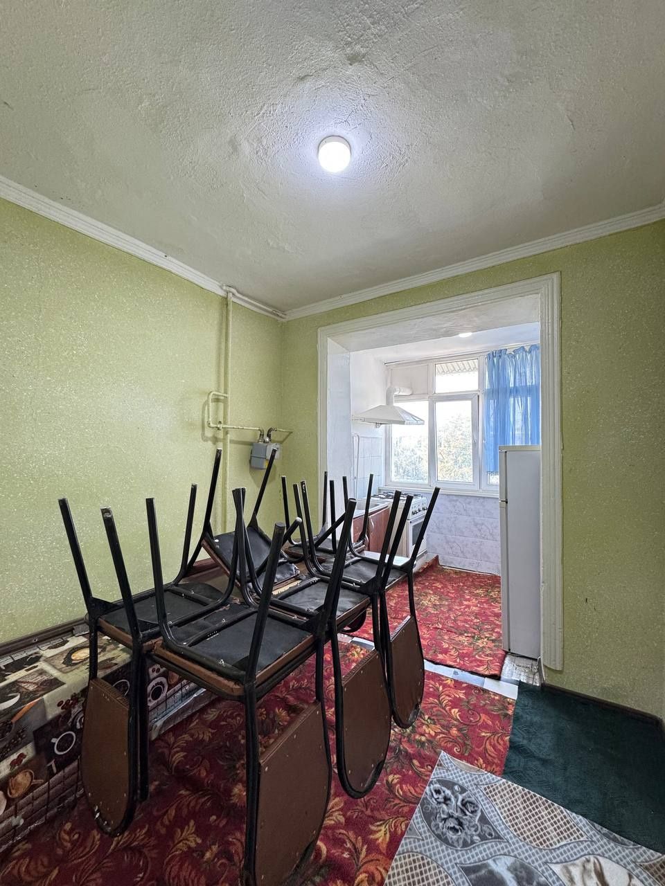 Chinor tomonda 3-xonali sotiladi. 34500$