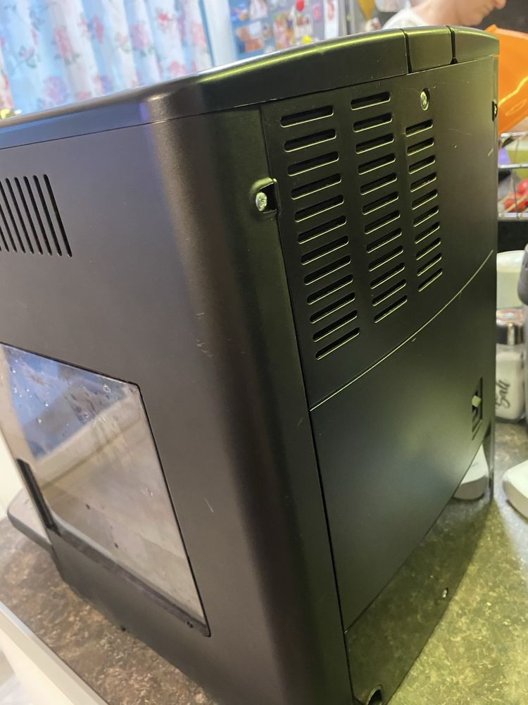 Продавам Кафеавтомат DeLonghi Magnifica