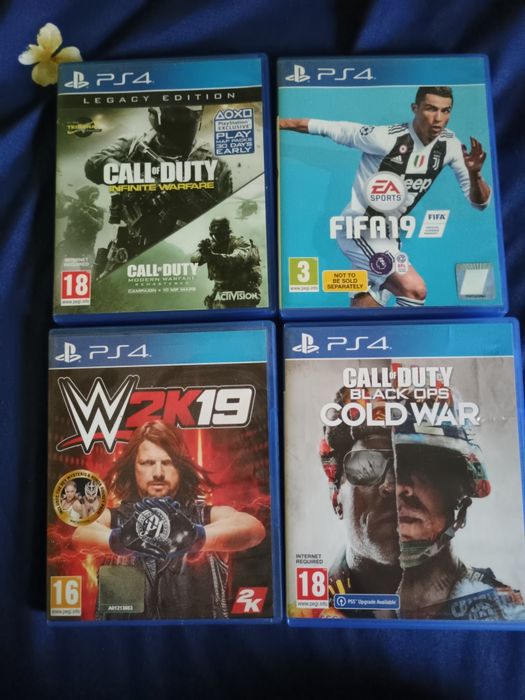 Vând sau Schimb PS4
