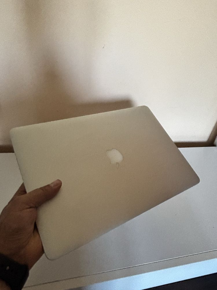 Macbook Pro 15 Retina 2014• i7• 16gb • 512• 465 cicluri• Model A1398