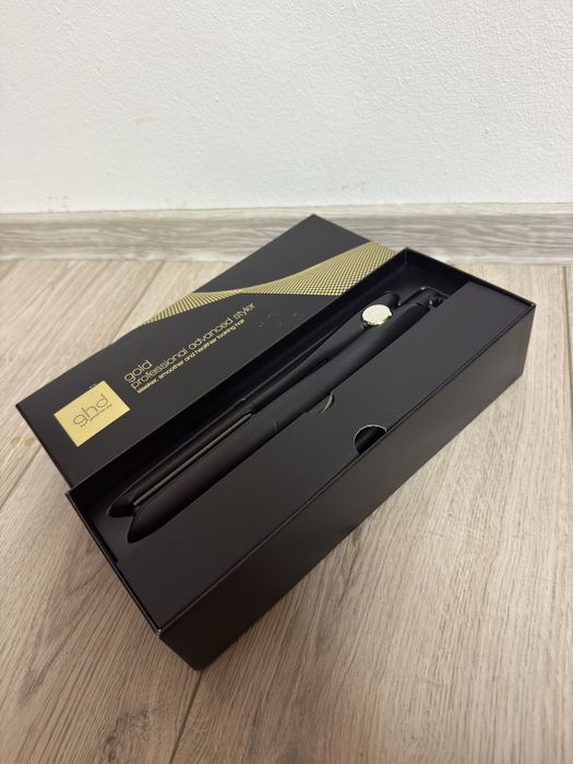 Placa GHD Gold Hair Straightener & Styler - Professional Styling
