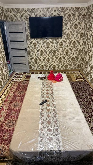 Срочно 3-хонали квартира Сотилади