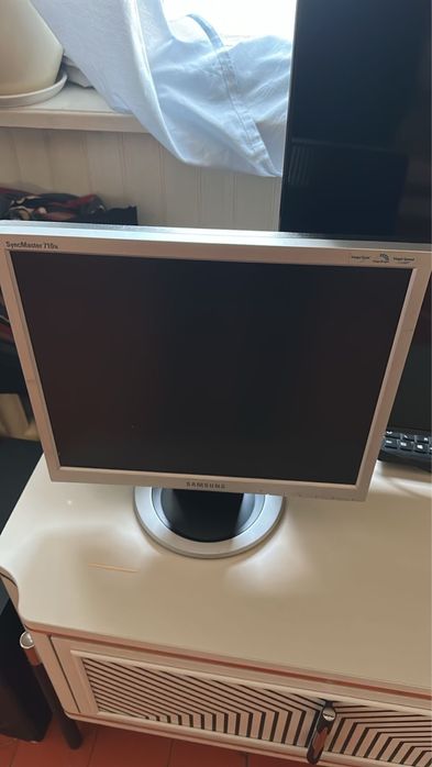 Продается монитор