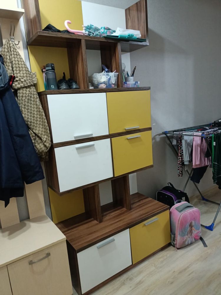Продам срочно шкаф