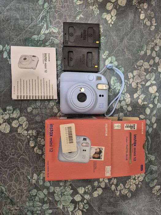 Фотоаппарат instax mini 12