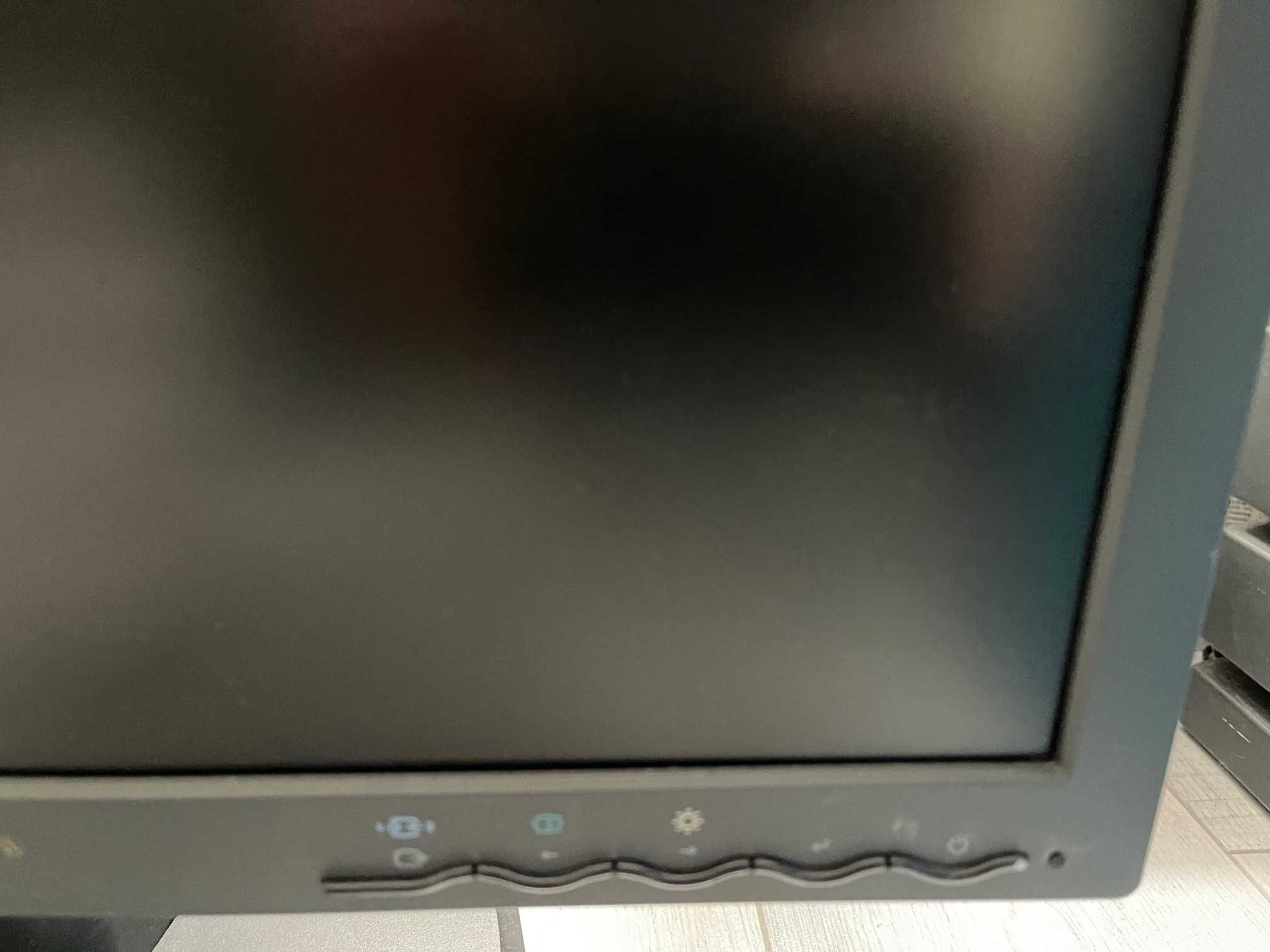 Монитор Lenovo 24"