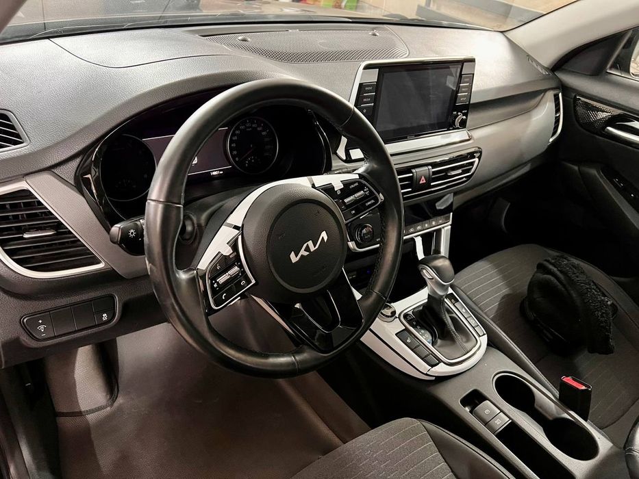 KIA SELTOS style 2022 года, пробег 14тыс.км