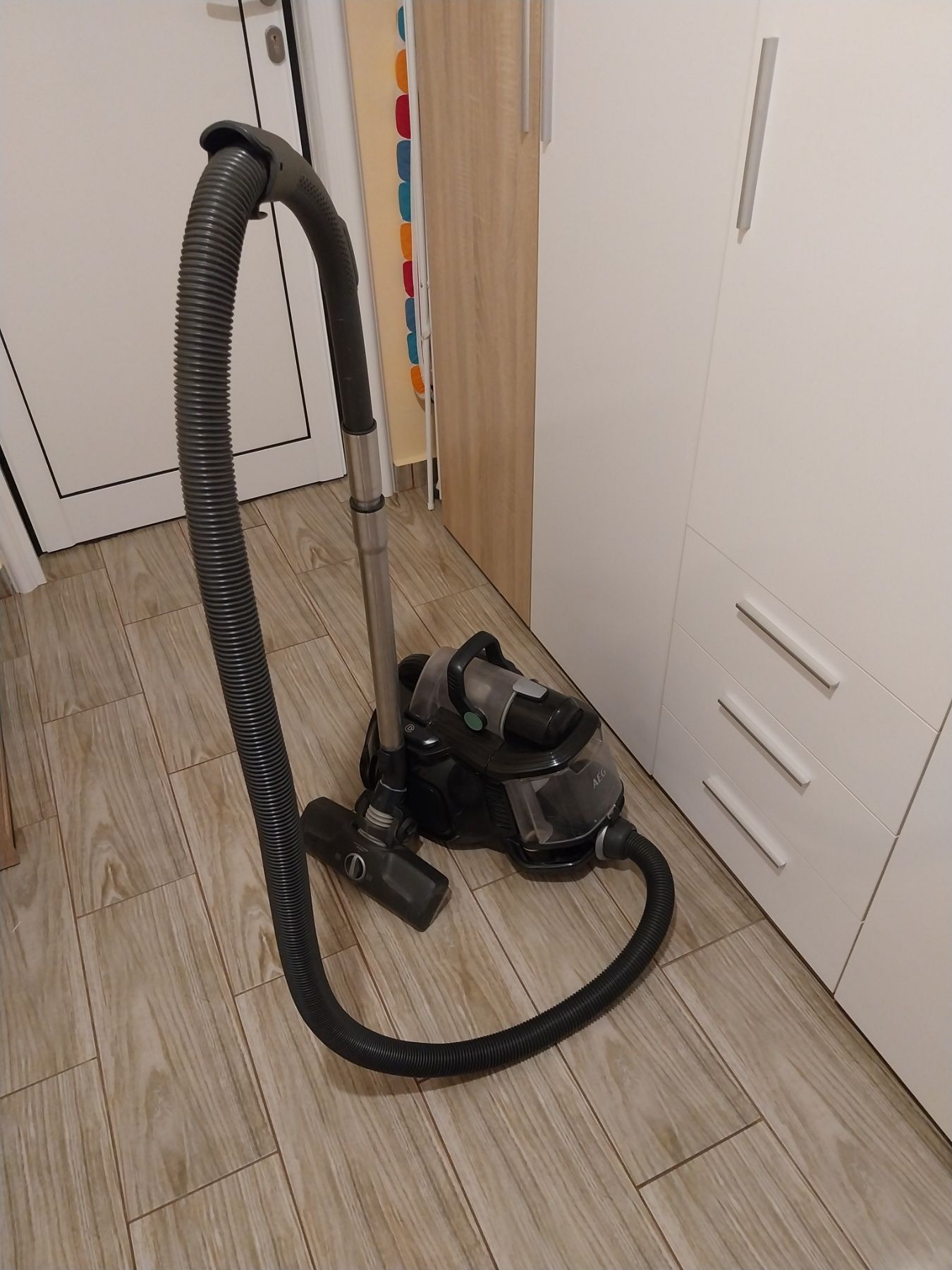 Прахосмукачка AEG LX7-2-ECO