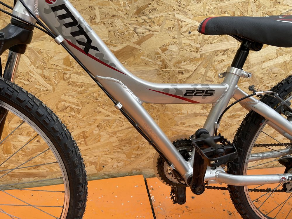 Bicicleta giant roti 24” cadru aluminiu