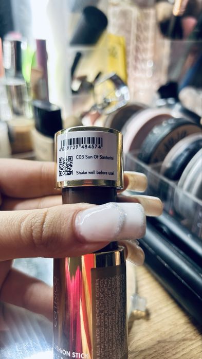 Течен контур Catrice