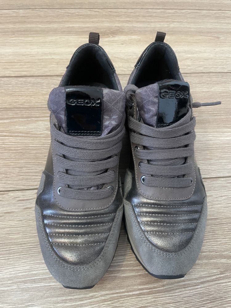Pantofi sport Geox - adidasi