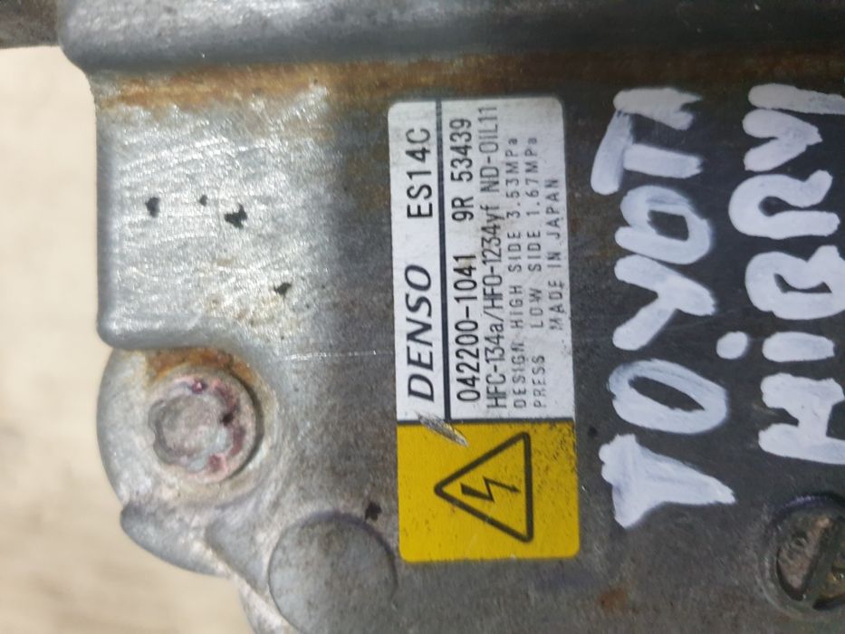 COMPRESOR AC TOYOTA yaris 1.5 AURIS 1.8i hybrid 2015 COD 042200-1041