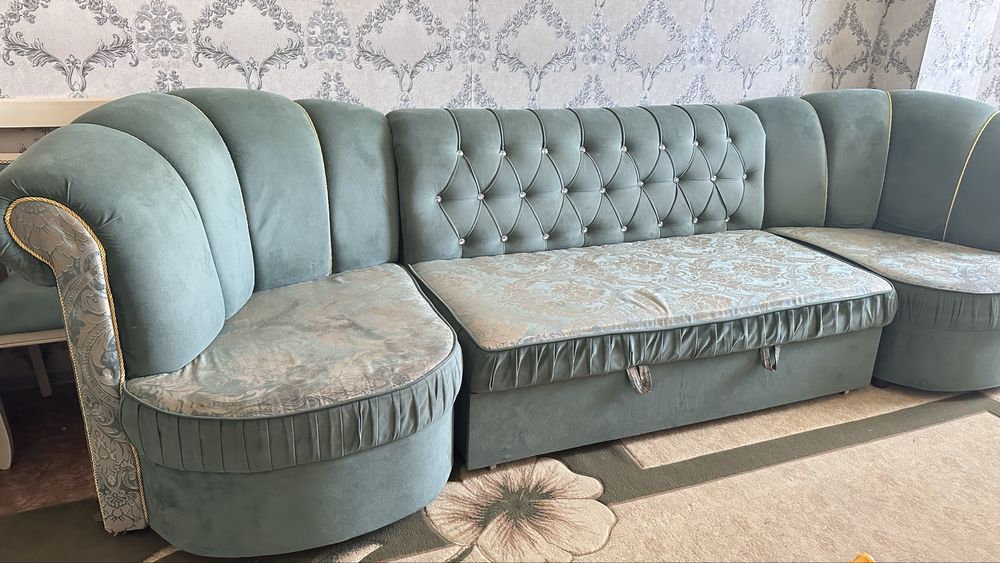 Диван раскладной б/у