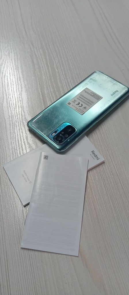 Redmi Note 10 4G Holati yaxshi Karobka dakument bor Kelishamiz