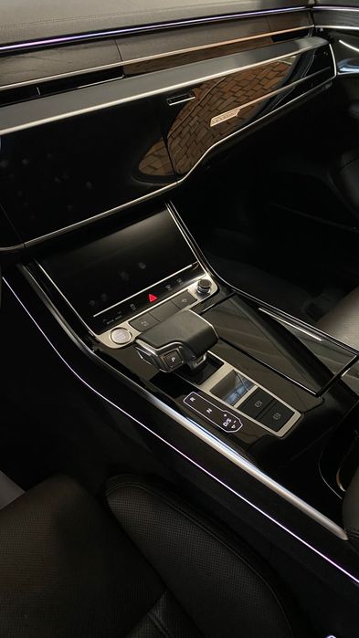 Audi A8 60TFSI quatro laser matrix plug-in hybrid 3.0 benzina