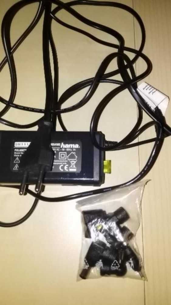 Hama 00054105 Alimentator Universal Incarcator 19V 12V Monitor Laptop