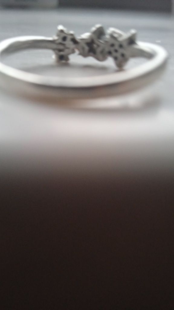 Продам кольцо серебряное  СРОЧНО размер 16.2