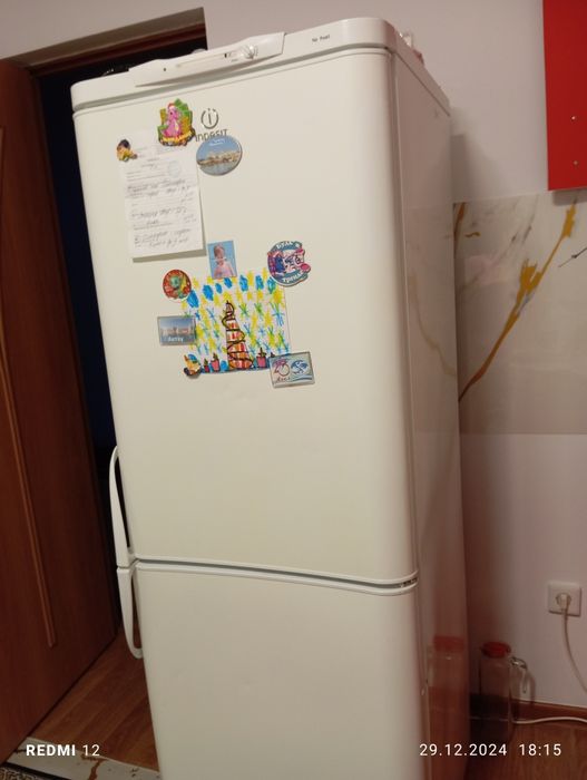 Холодильник 10000