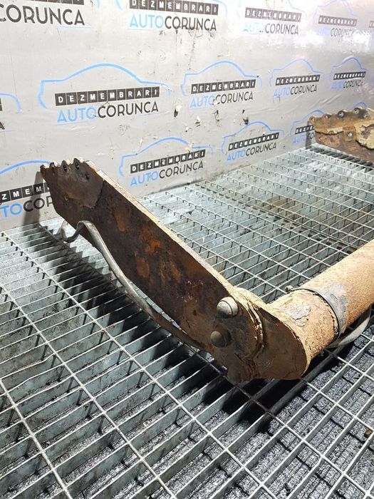 Carlig remorcare Mitsubishi L200 Facelift 2010 - 2015 SUV 4 Usi (652)