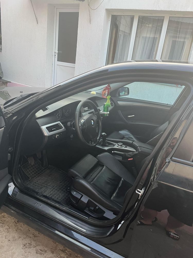 Vând BMW SERIA 5 E60 525xd LCI