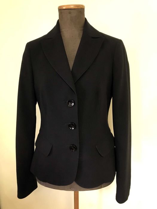 черен костюм размер М