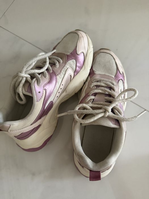 Спортни обувки Zara