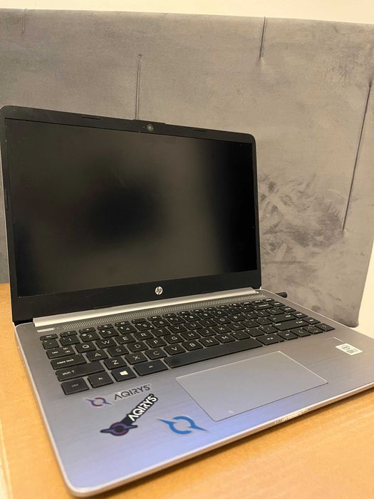 Laptop Hp i7-1065G7  Intel Iris Plus 12 gb ram