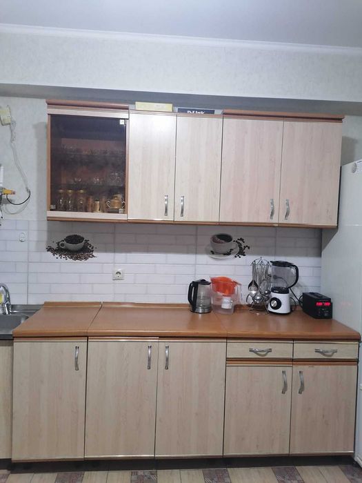 Кухонный гарнитур, Беларусь, 2 м — б/у в хорошем состоянии