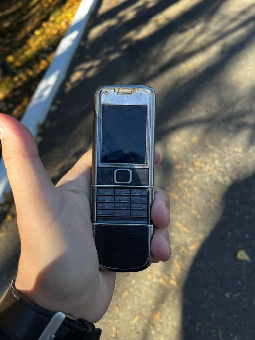 Продам Nokia 8800