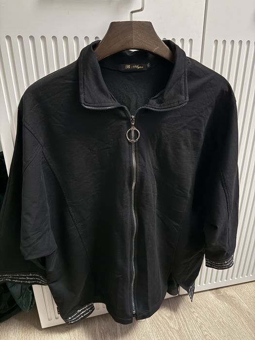 Кофта на замке женская