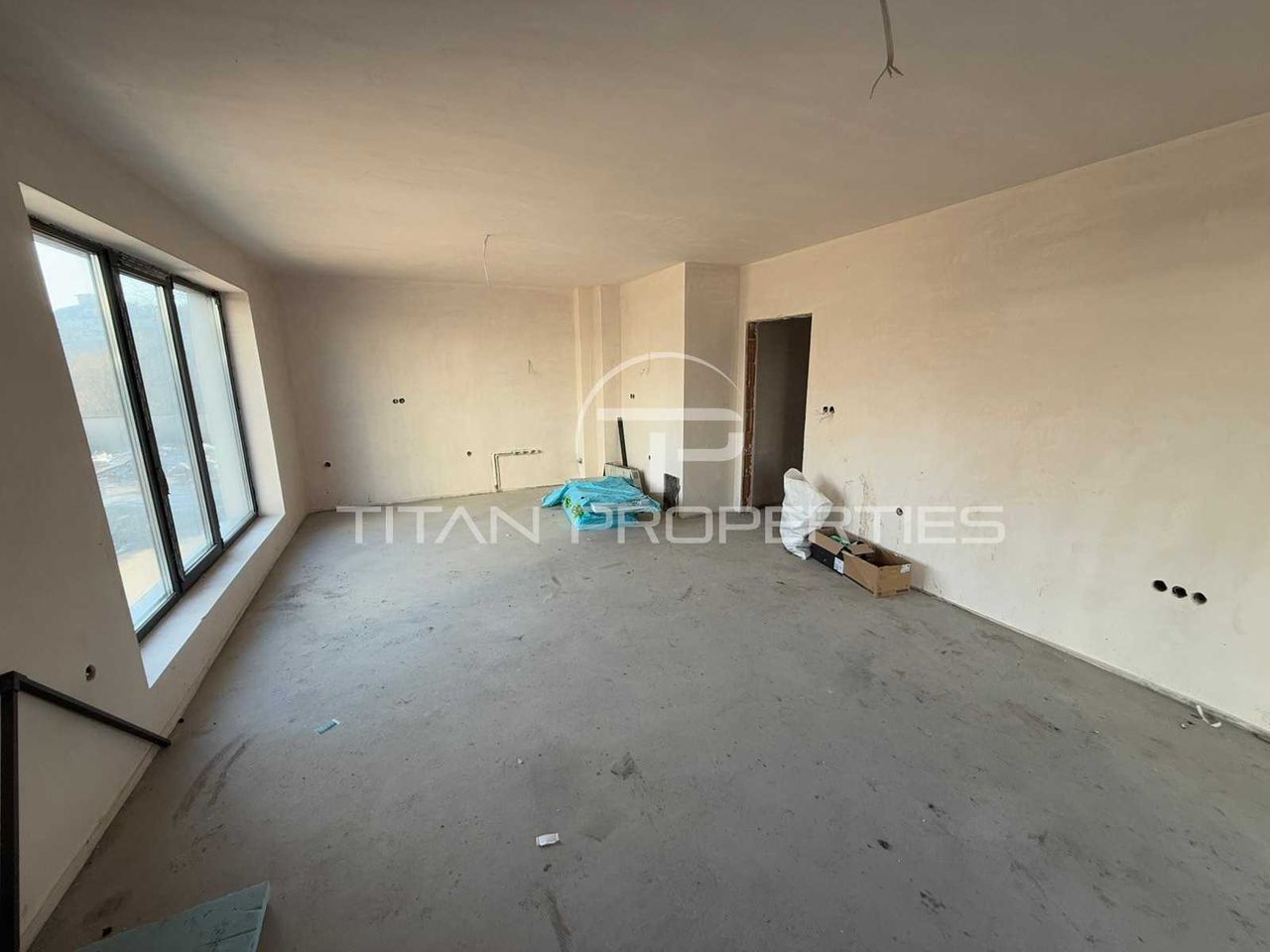 Продава се Тристаен апартамент в Пловдив, Кършияка - 124 кв.м за 1357 €/кв.м - Снимка #2