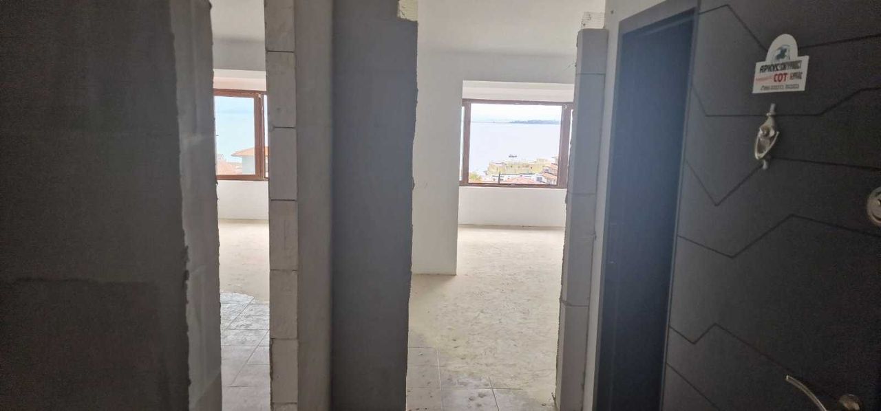 Продава се Двустаен апартамент в Свети Влас - 79 кв.м за 747 €/кв.м - Снимка #2
