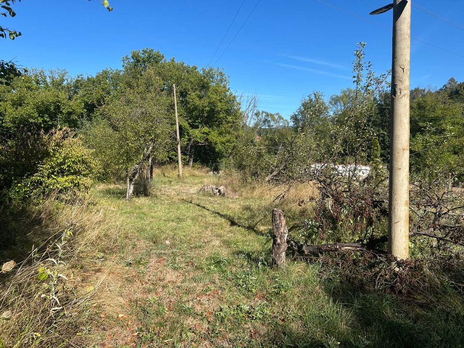 Вила в село Орешак , в близост до Троянския манастир!