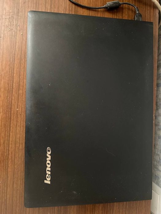 Продам ноутбук в не рабочем состоянии