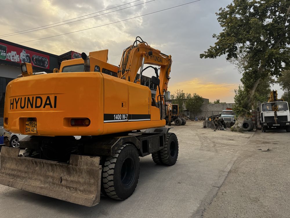 Ekskavator Hyundai 1400