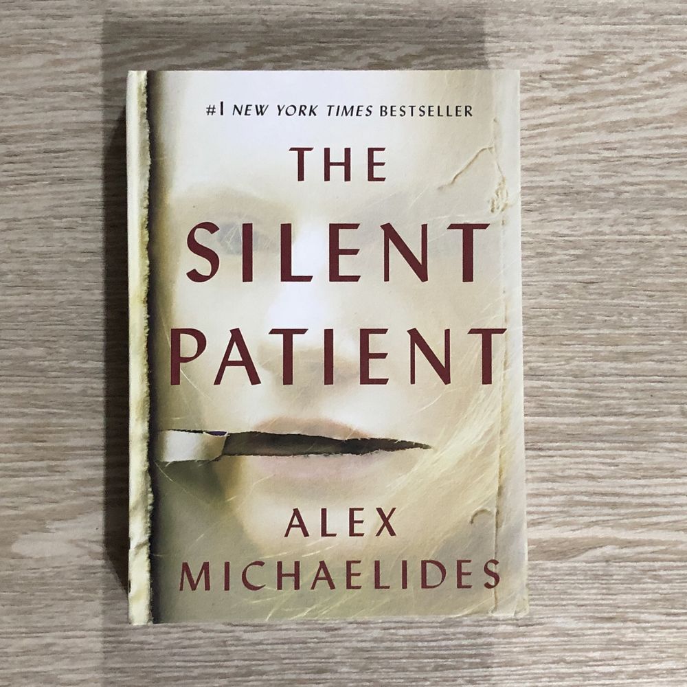 The silent patient ( english book )