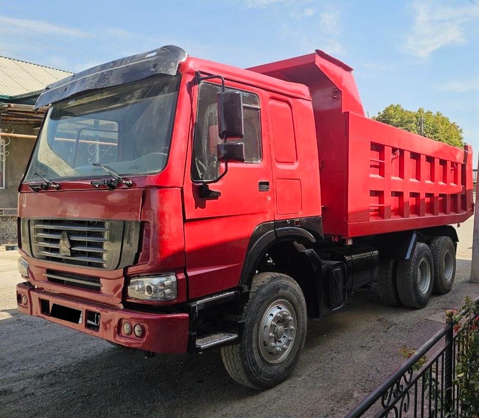 Самосвал HOWO Sinotruk 25 тонна сотилади