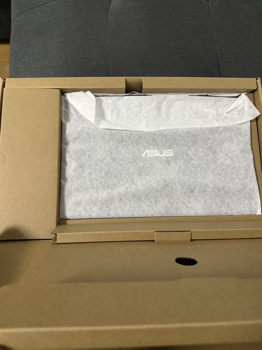 Laptop Asus X415F Nou in cutie,cu factura!