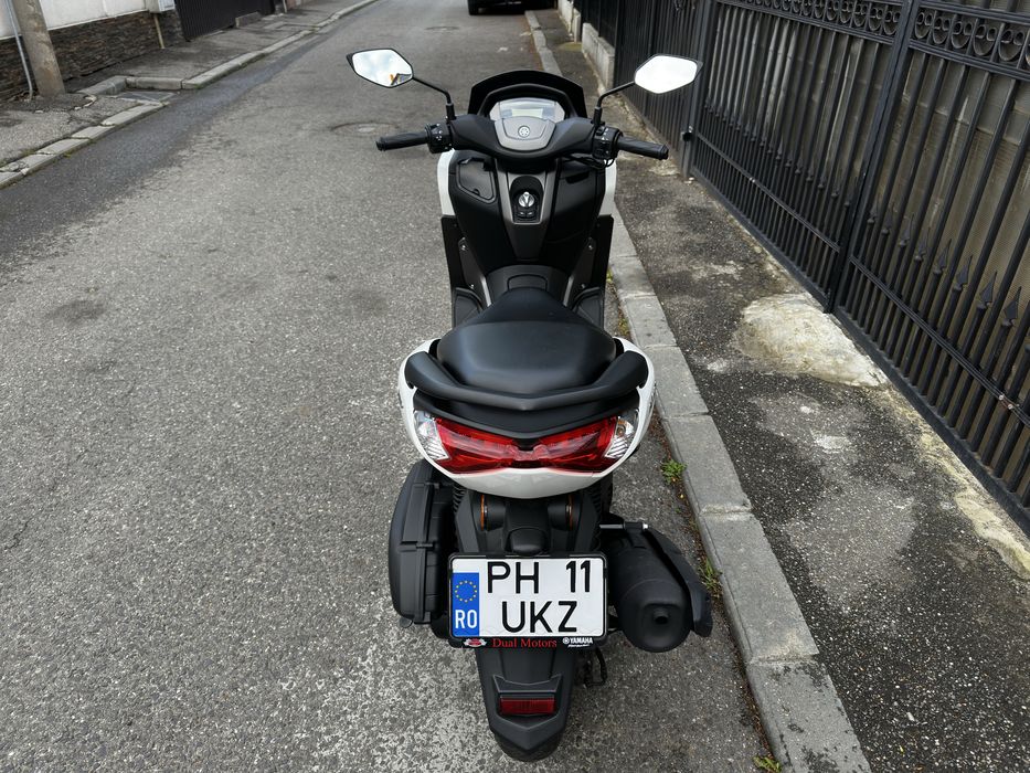 Scuter Yamaha NMAX125 categoria B